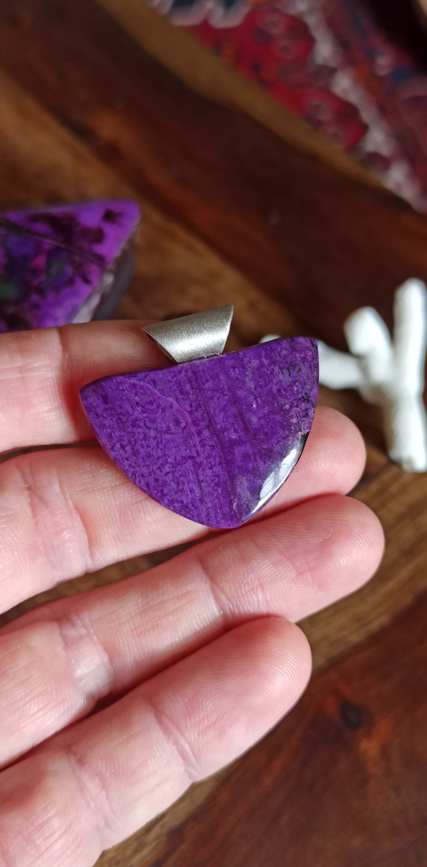 Sugilite top qualité ~ Bélière Argent 925