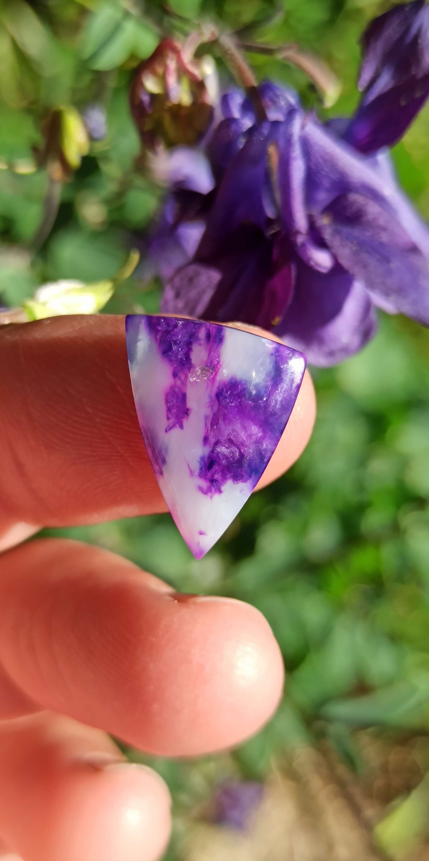 Cabochon Sugilite Gel