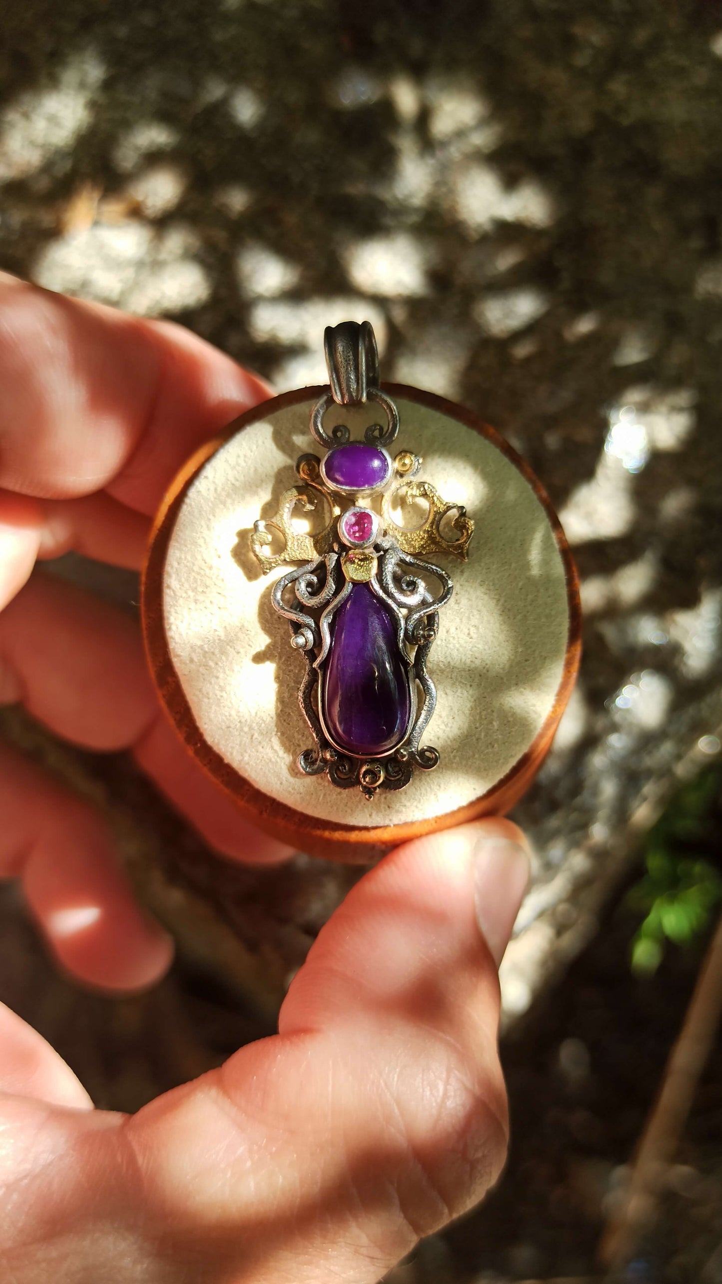 Pendentif Sugilite Gel & Rubis 😍