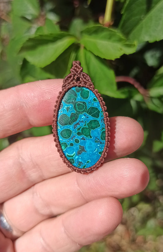 Pendentif micro-macramé / Chryscolle-Malachite