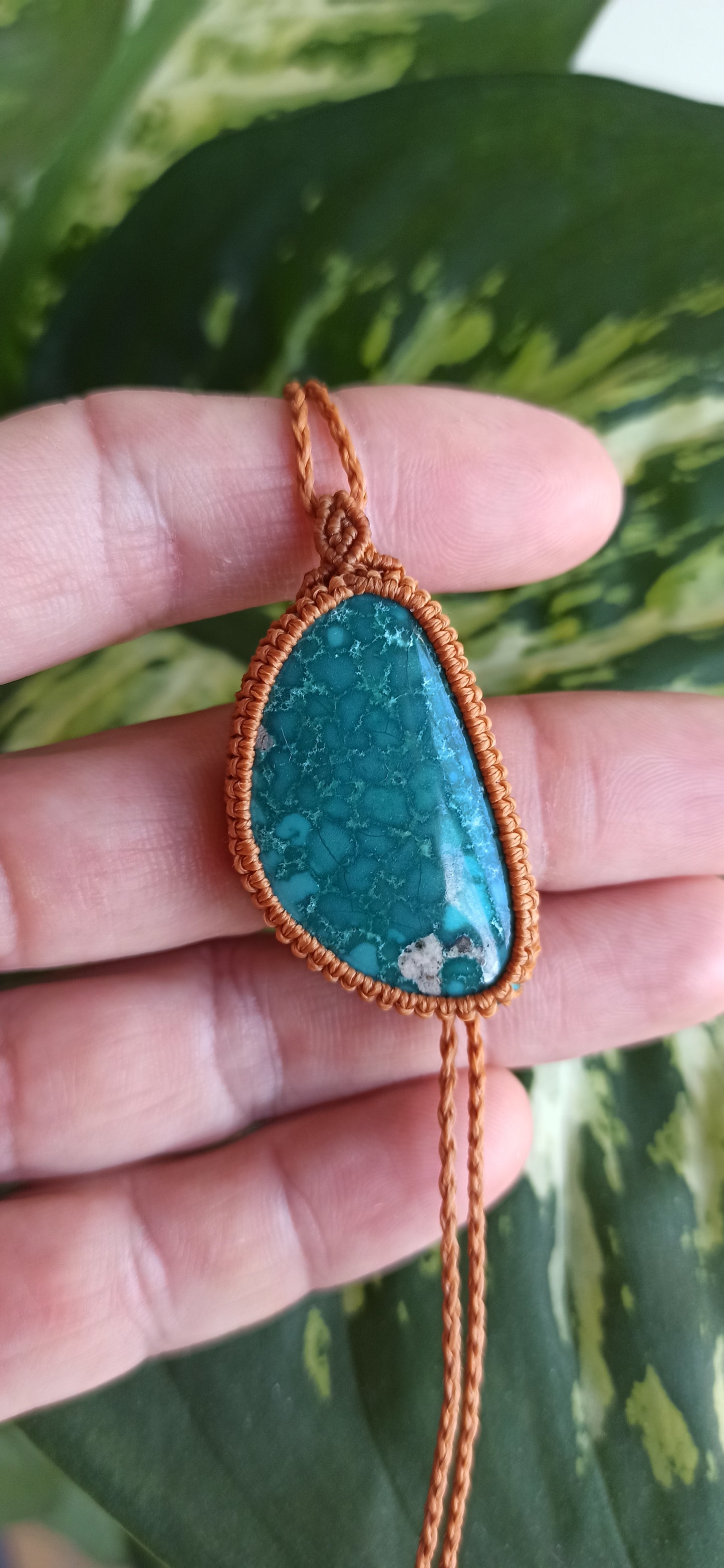 Pendentif micro-macramé / Turquoise de Mongolie