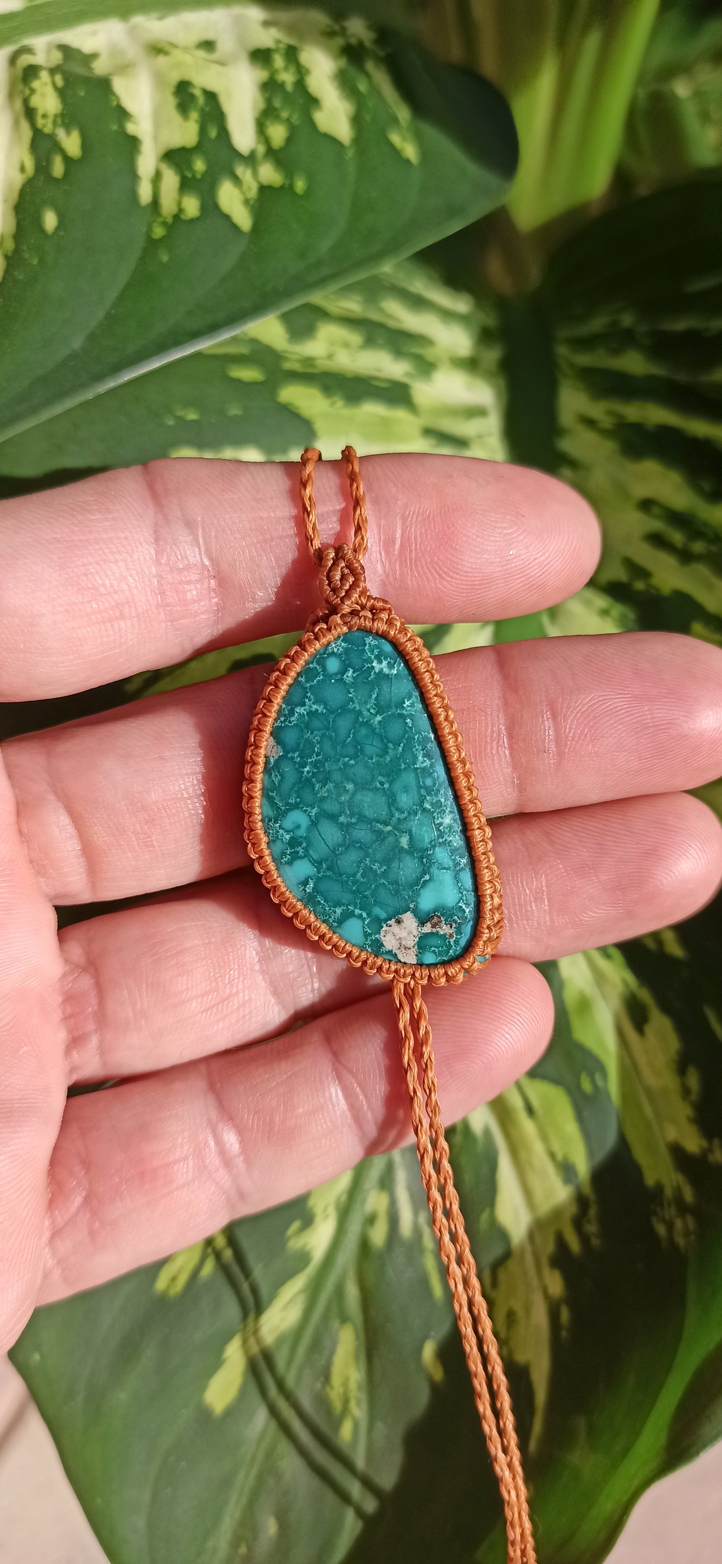 Pendentif micro-macramé / Turquoise de Mongolie