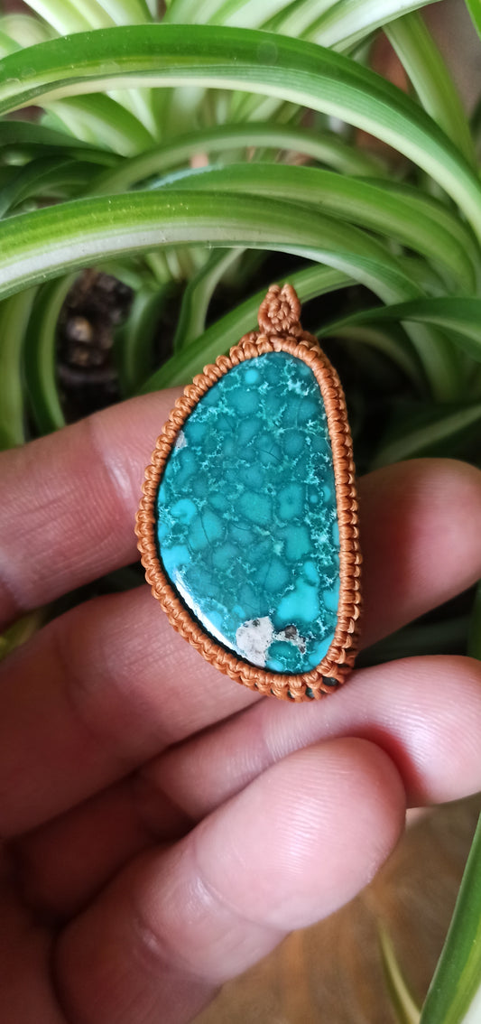 Pendentif micro-macramé / Turquoise de Mongolie
