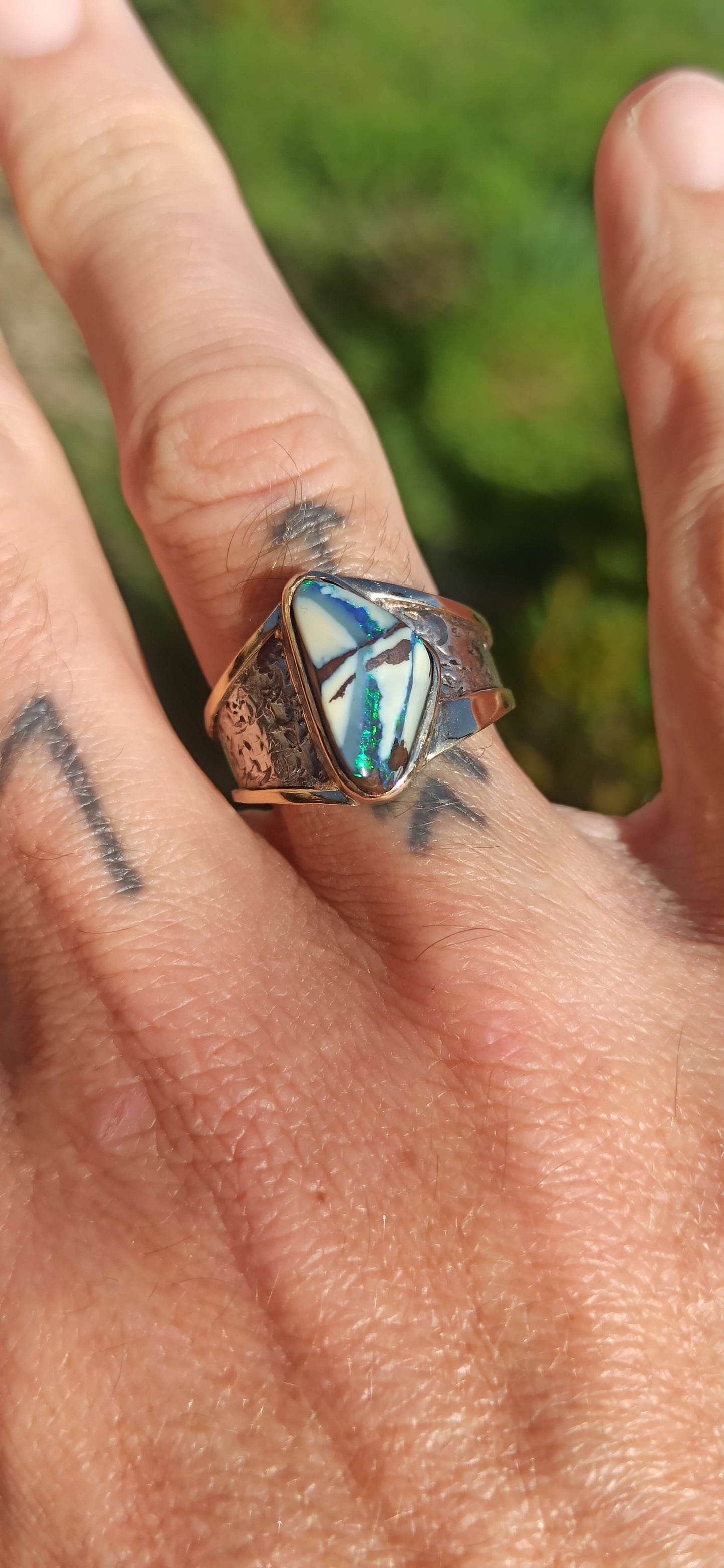 Bague Argent et Or 18cts ~ Opale Boulder, Australie