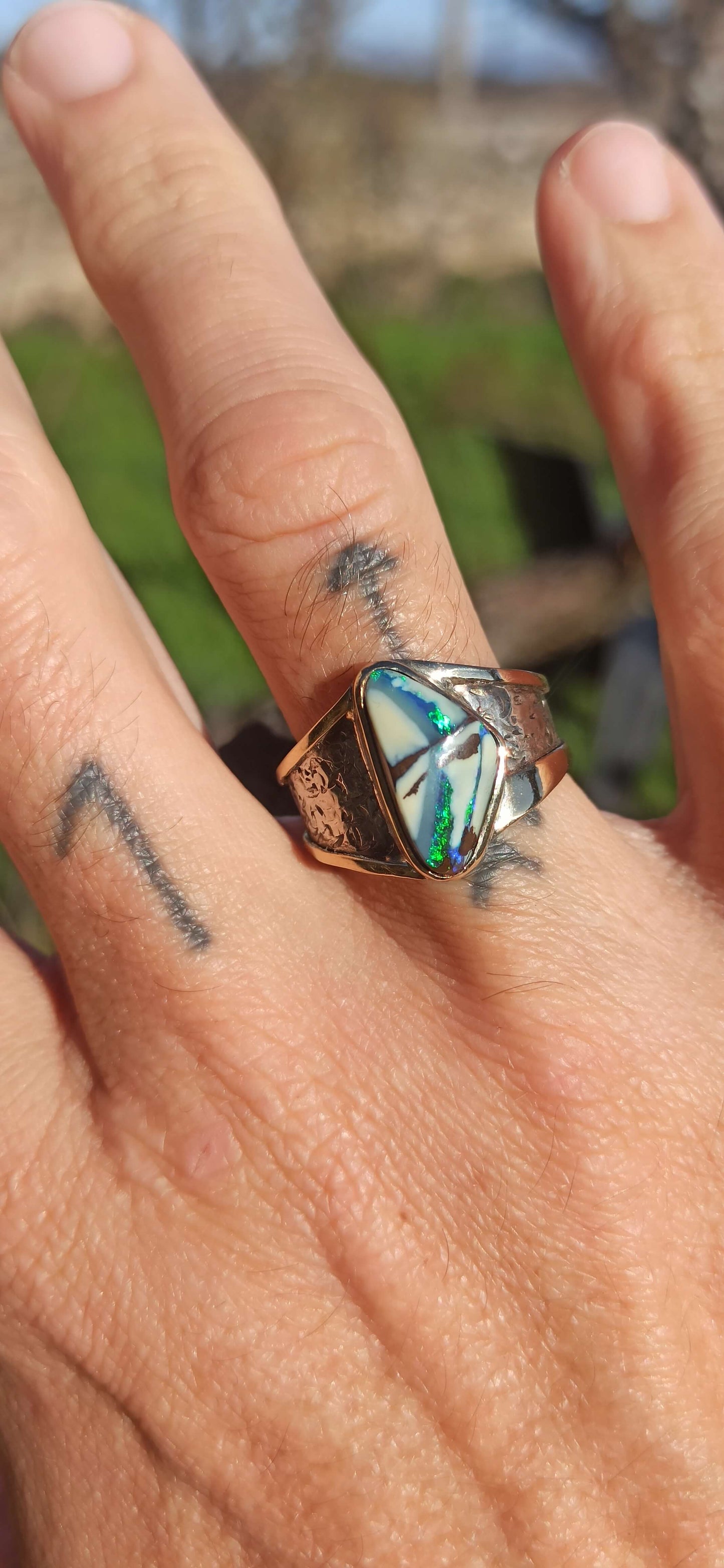 Bague Argent et Or 18cts ~ Opale Boulder, Australie