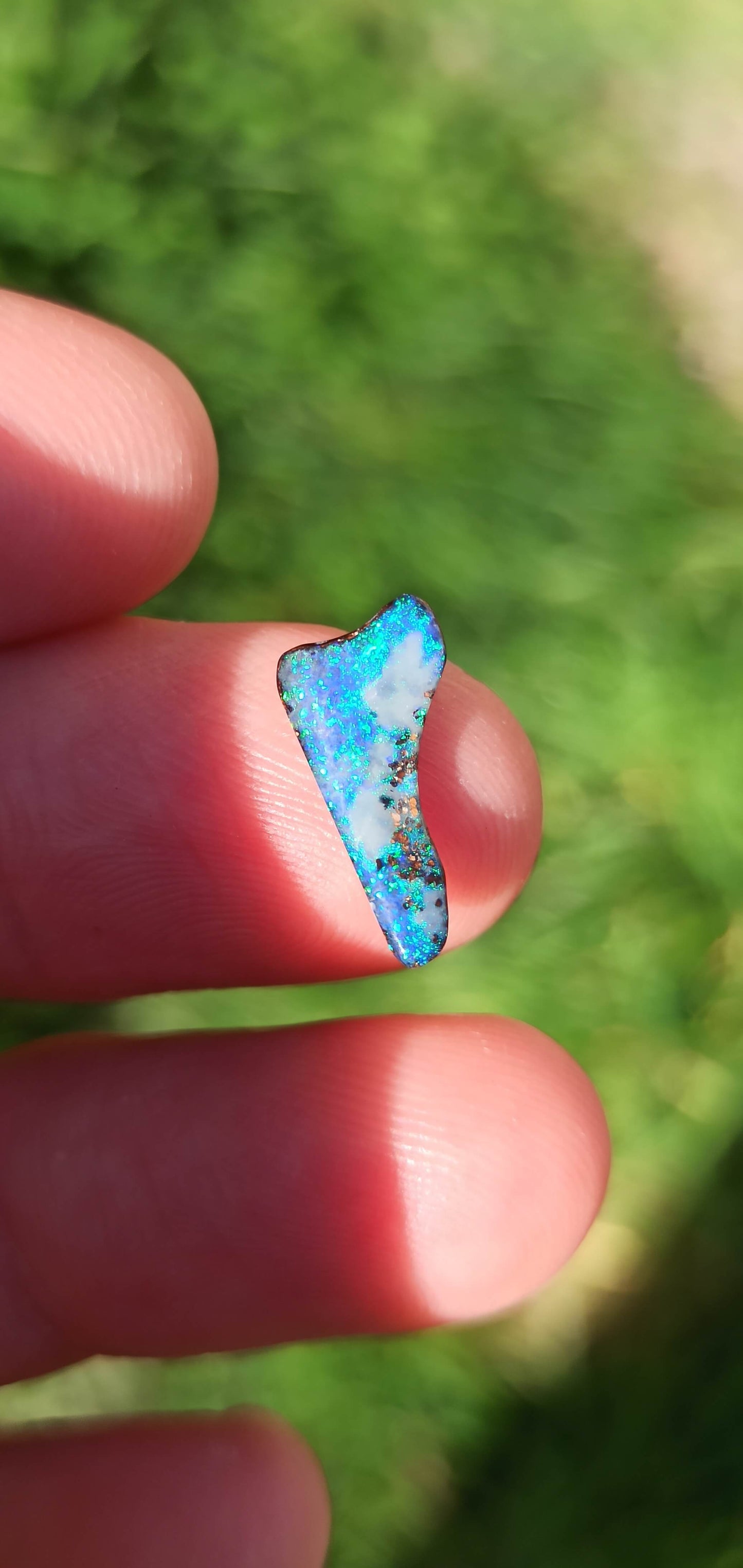 Petite Opale Boulder Freeform Bleu Océan ~ Winton