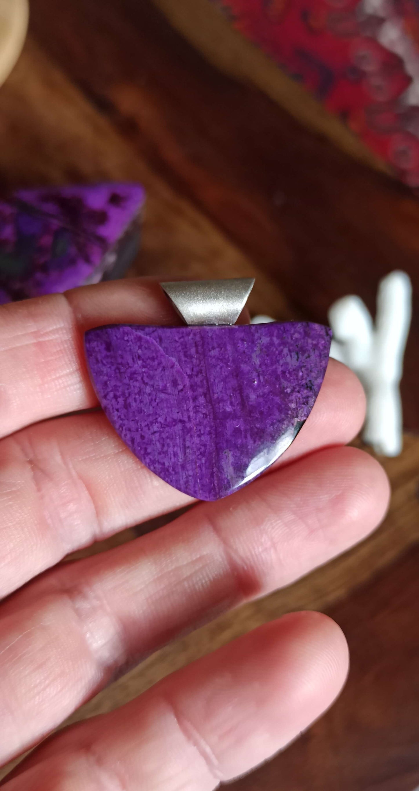 Sugilite top qualité ~ Bélière Argent 925