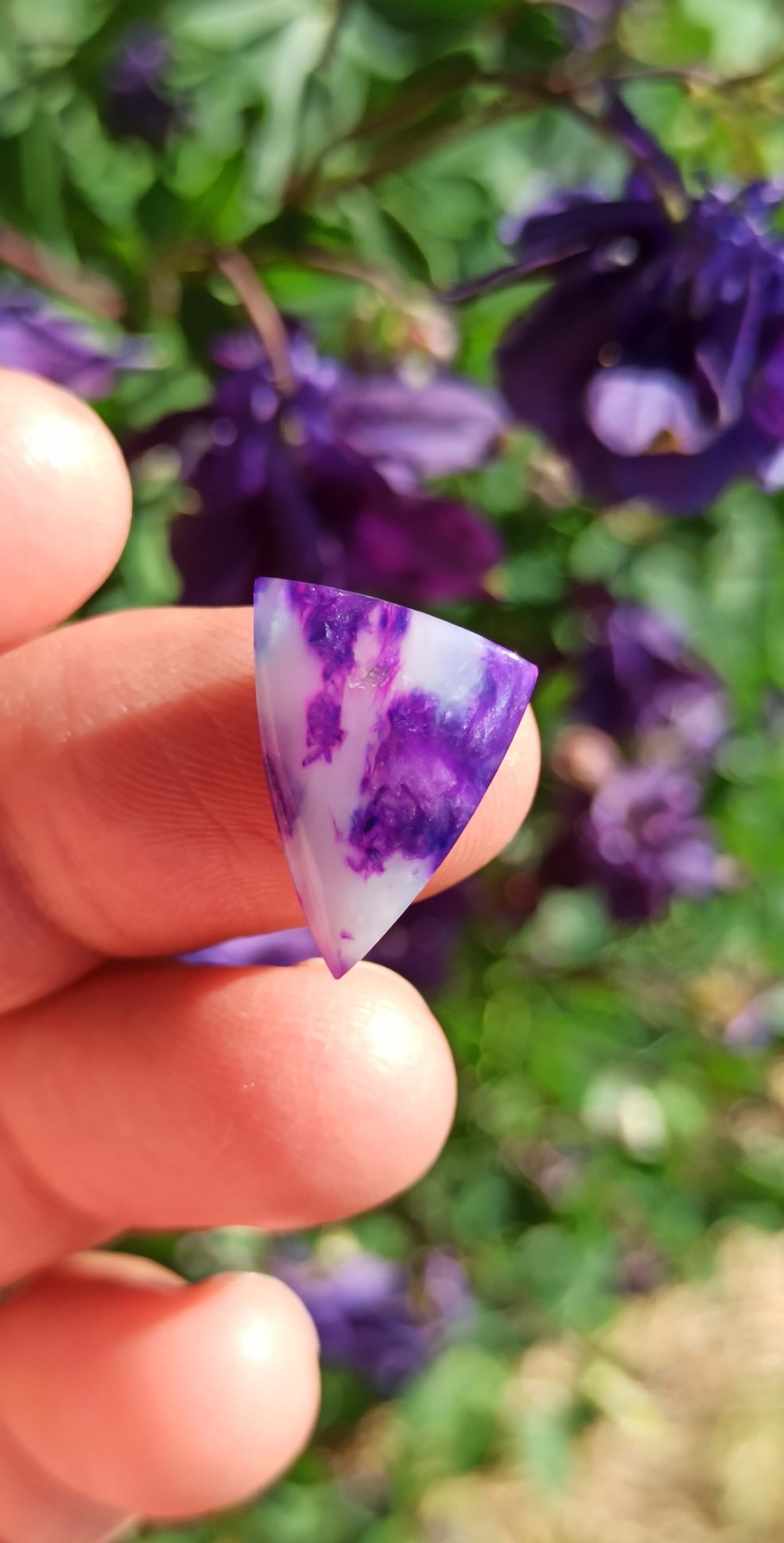 Cabochon Sugilite Gel