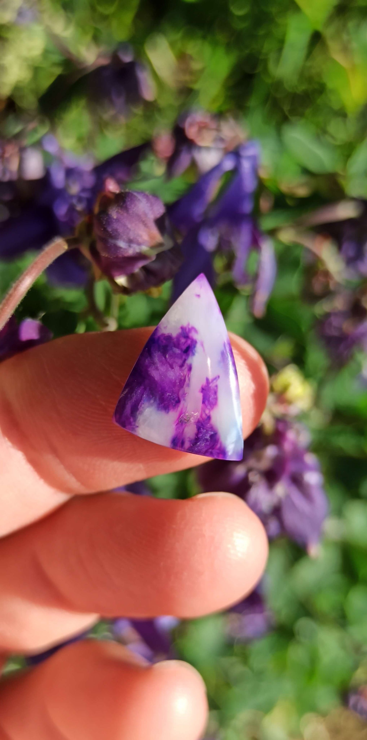 Cabochon Sugilite Gel