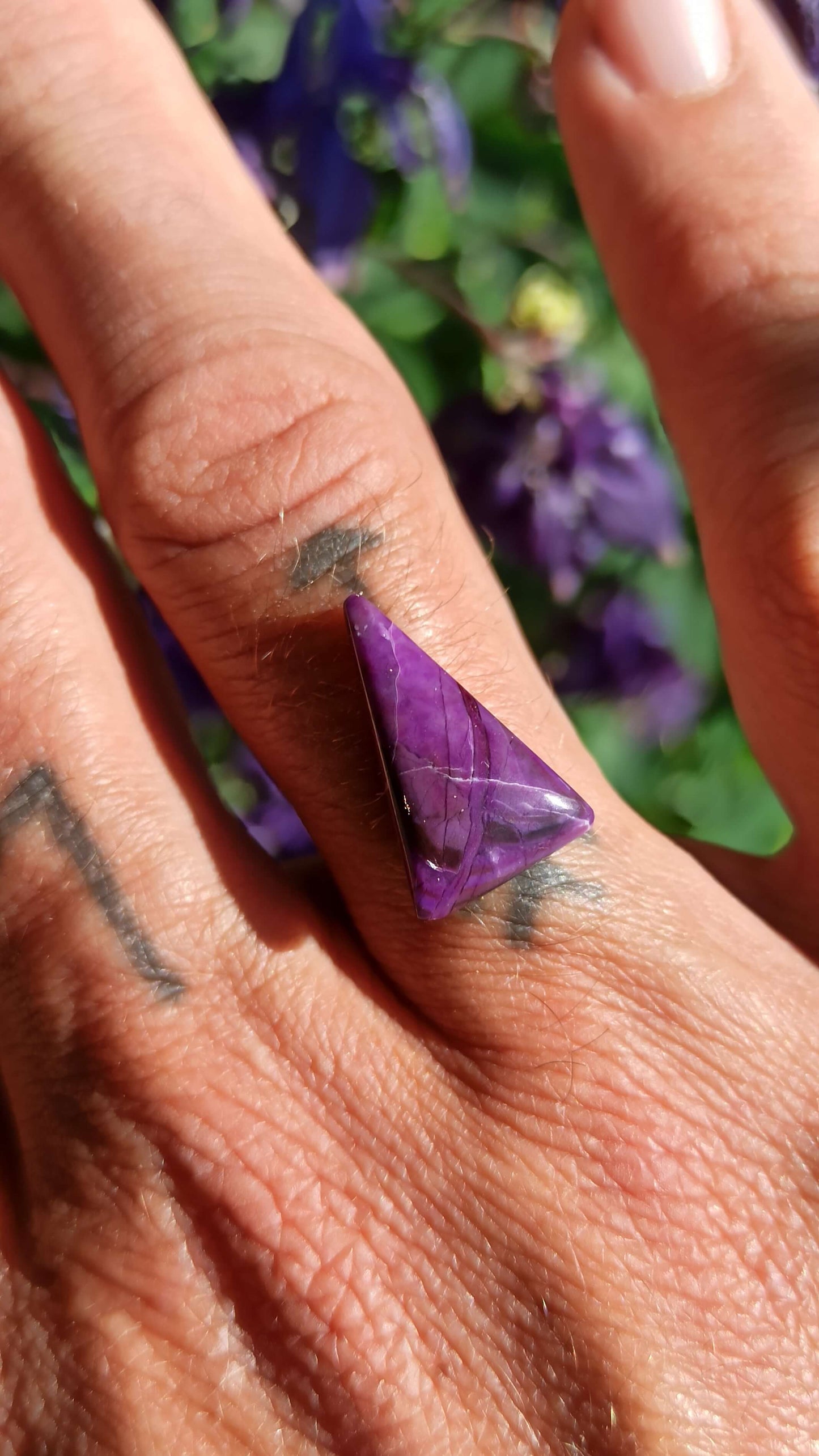 Cabochon Sugilite