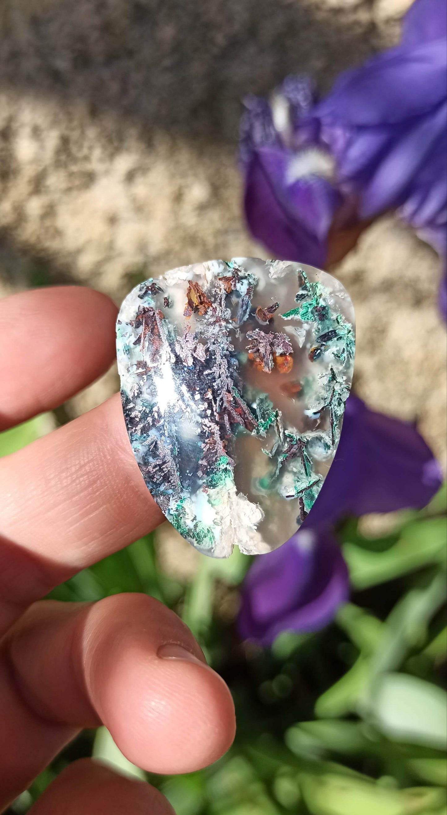 Calcédoine Cuprifère ~ Cabochon