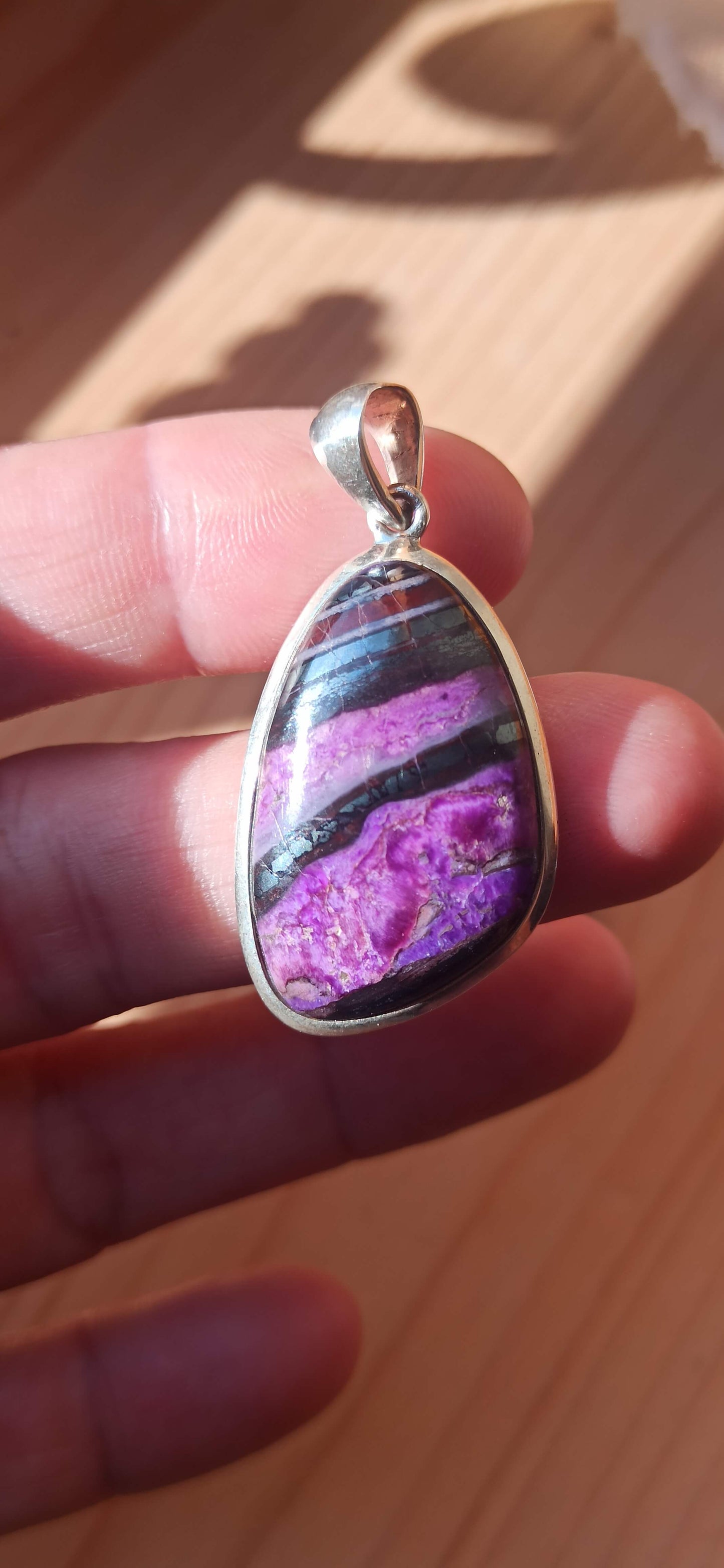 Pendentif Sugilite top qualité ~ Argent