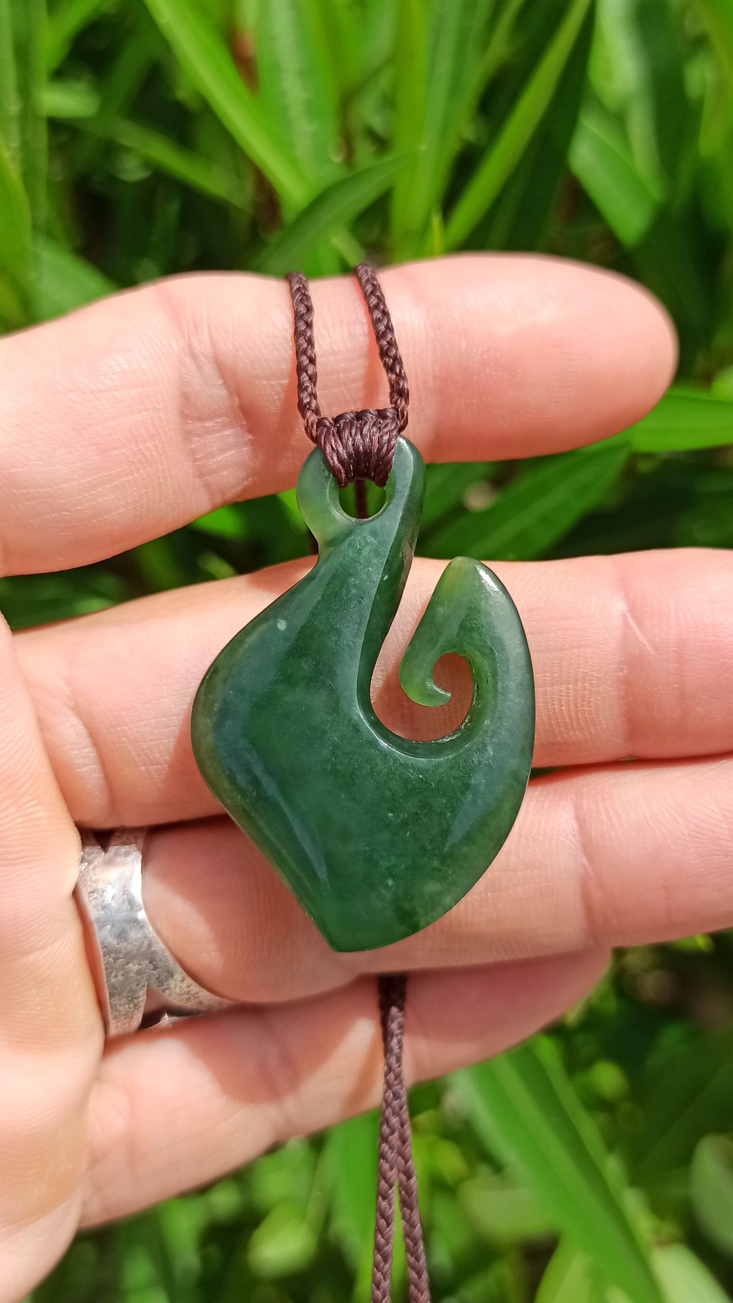 Pendentif "Hei Matau" Jade de Nouvelle Zélande