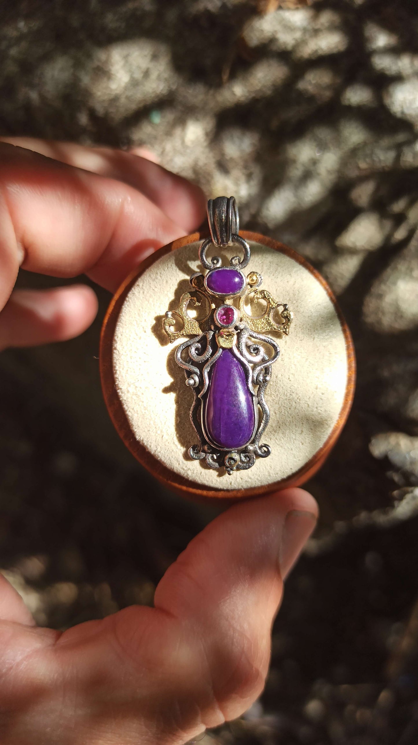 Pendentif Sugilite Gel & Rubis 😍