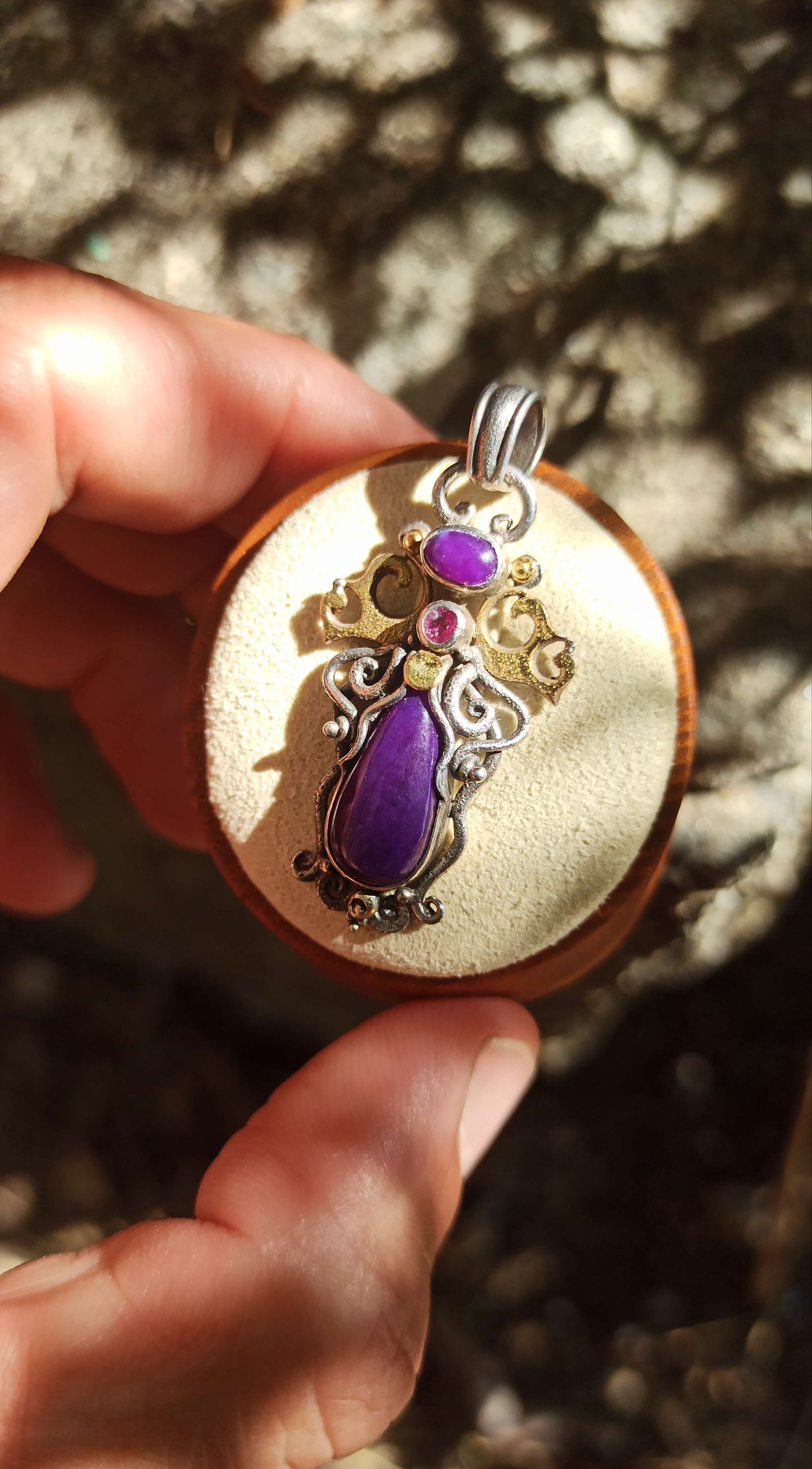 Pendentif Sugilite Gel & Rubis 😍