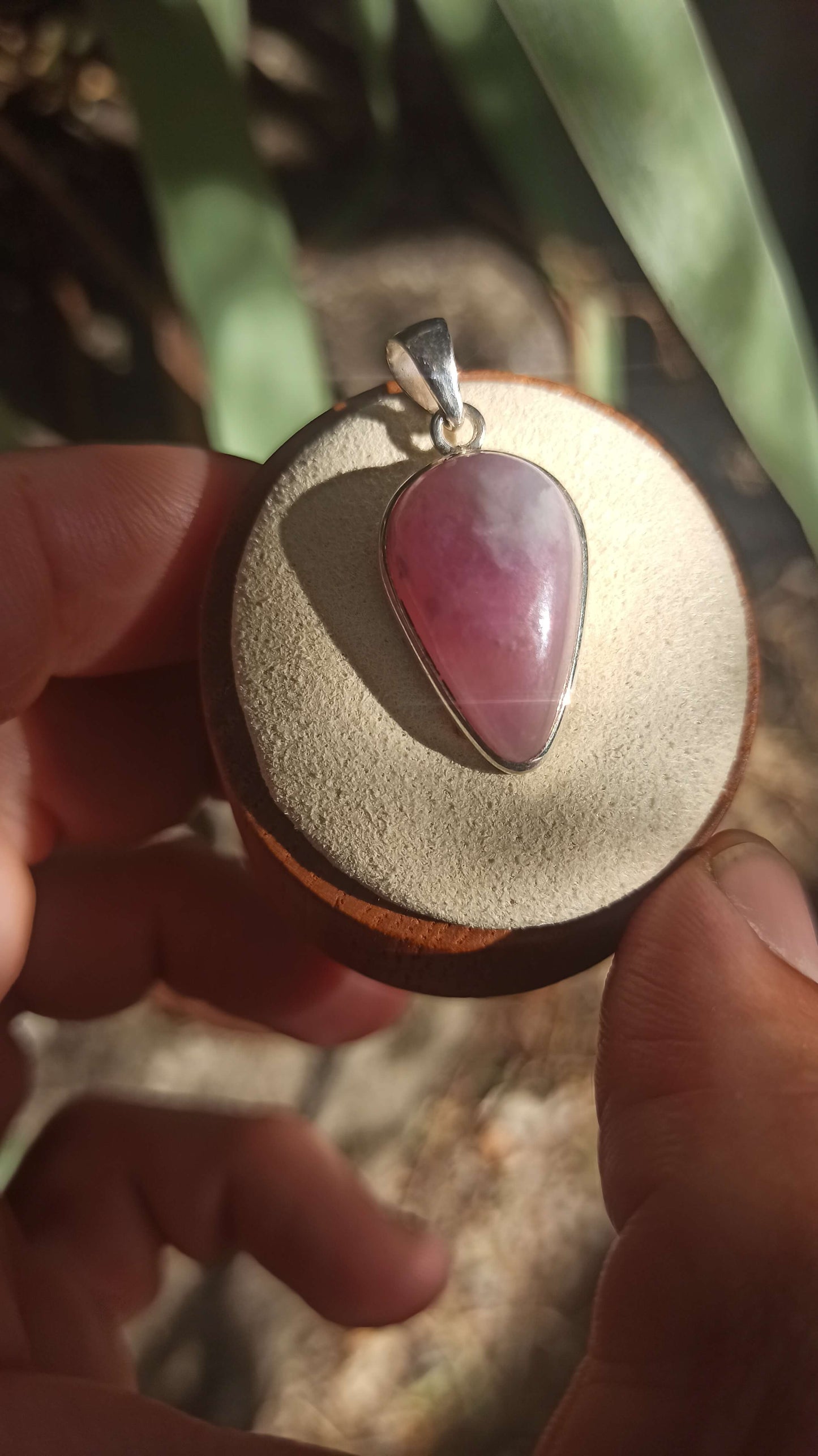 Pendentif Sugilite Rose ~ Argent 925
