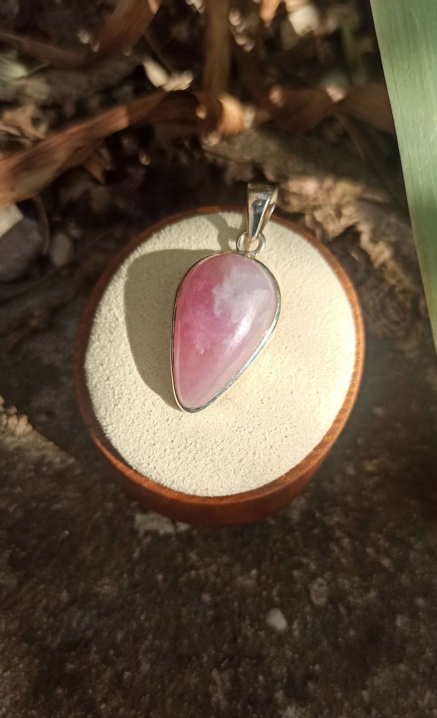 Pendentif Sugilite Rose ~ Argent 925