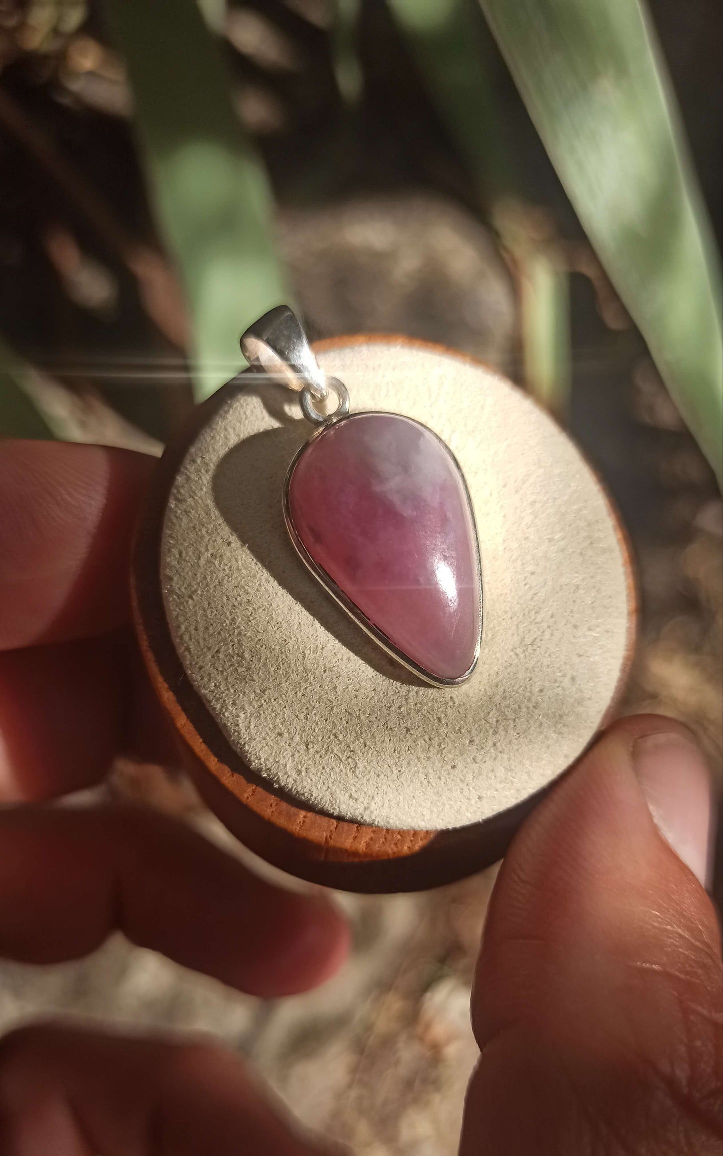 Pendentif Sugilite Rose ~ Argent 925