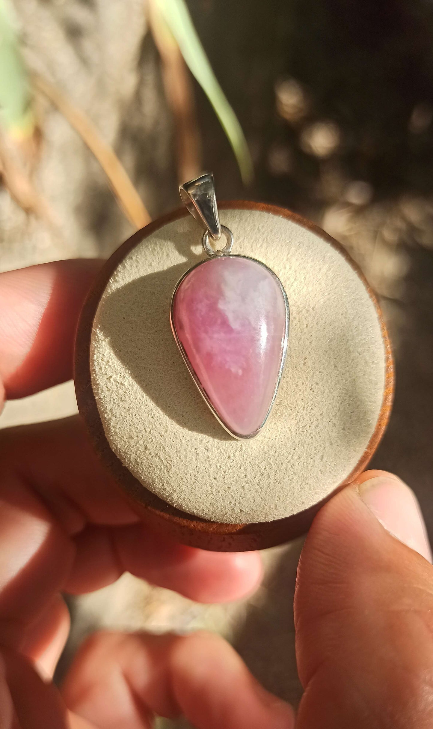 Pendentif Sugilite Rose ~ Argent 925